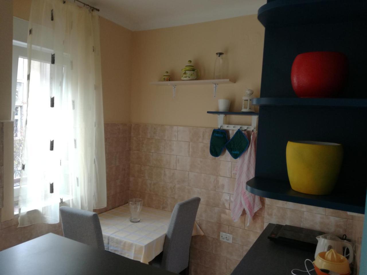 By The Park Free Parking Apartment Belgrade Luaran gambar