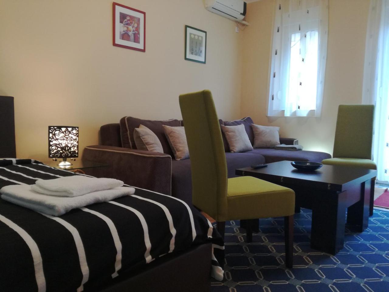 By The Park Free Parking Apartment Belgrade Luaran gambar